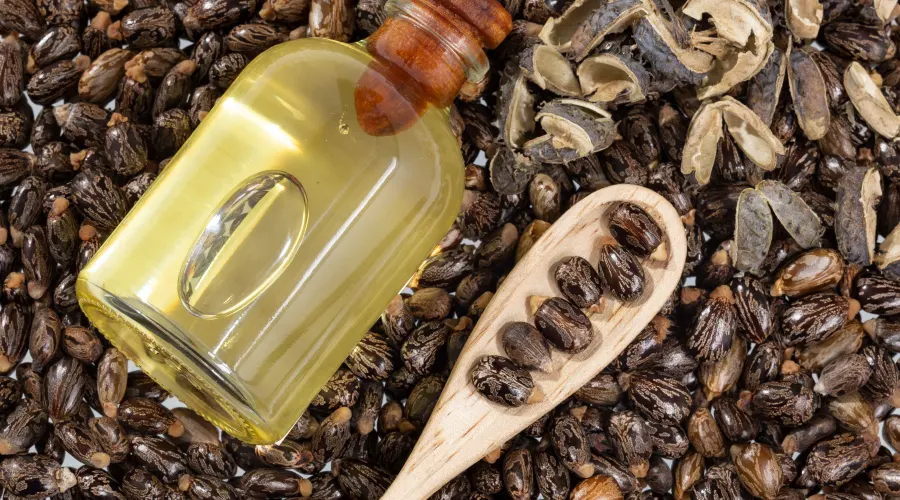 تصویر روغن کرچک مناسب مصرف موضعی